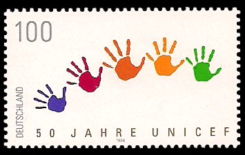 100 Pf Briefmarke: 50 Jahre UNICEF