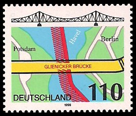 110 Pf Briefmarke: Glienicker Brücke