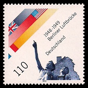 110 Pf Briefmarke: 50. Jahrestag der Berliner Luftbrücke