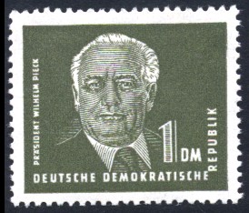 1 DM Briefmarke: Präsident Wilhelm Pieck, Freimarke