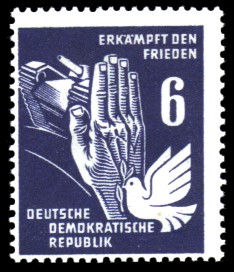 6 Pf Briefmarke: Erkämpft den Frieden