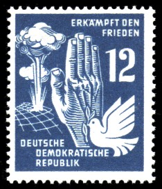 12 Pf Briefmarke: Erkämpft den Frieden