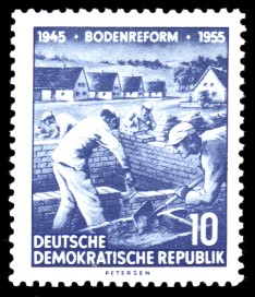 10 Pf Briefmarke: 10 Jahre Bodenreform (1945-1955) 10 Pf Briefmarke: 10 Jahre Bodenreform (1945-1955)