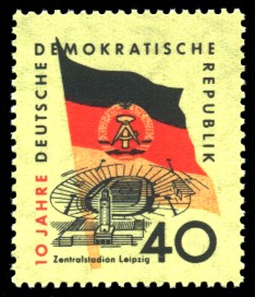 40 Pf Briefmarke: 10 Jahre DDR