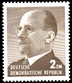 2 DM Briefmarke: Walter Ulbricht