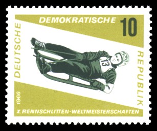 10 Pf Briefmarke: Rennschlittensport 10 Pf Briefmarke: Rennschlittensport