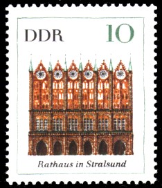 10 Pf Briefmarke: Bedeutende Bauten, Rathaus Stralsund