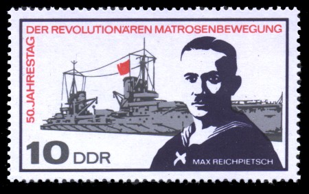 10 Pf Briefmarke: 50. Jahrestag der revolutionären Matrosenbewegung, Max Reichpietsch