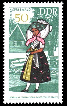50 Pf Briefmarke: Sorbische Festtrachten, Spreewald