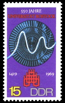 15 Pf Briefmarke: 550 Jahre Universität Rostock 15 Pf Briefmarke: 550 Jahre Universität Rostock