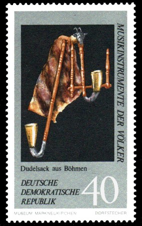 40 Pf Briefmarke: Musikinstrumente der Völker, Dudelsack