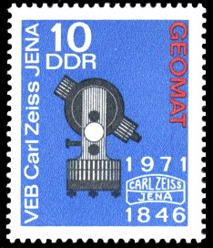 10 Pf Briefmarke: 125 Jahre VEB Carl Zeiss Jena