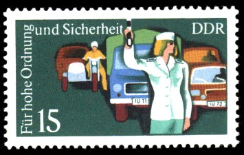 15 Pf Briefmarke: Für hohe Ordnung und Sicherheit im Straßenverkehr, Polizistin