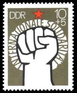 10 + 5 Pf Briefmarke: Internationale Solidarität 1975 10 + 5 Pf Briefmarke: Internationale Solidarität 1975