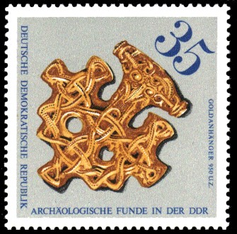 35 Pf Briefmarke: Archäologische Funde, Goldanhänger 35 Pf Briefmarke: Archäologische Funde, Goldanhänger