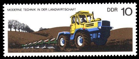 10 Pf Briefmarke: Moderne Technik in der Landwirtschaft, Traktor T150 mit Pflug 10 Pf Briefmarke: Moderne Technik in der Landwirtschaft, Traktor T150 mit Pflug