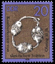 20 Pf Briefmarke: Kostbarkeiten von slawischen Stätten, Ohrring 10.Jh.