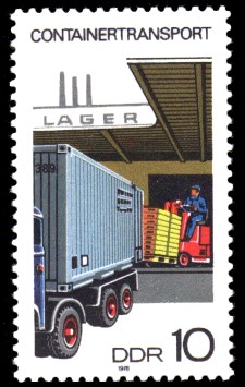 10 Pf Briefmarke: Containertransport, Container beladen