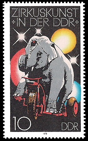 10 Pf Briefmarke: Zirkuskunst in der DDR, Elefant 10 Pf Briefmarke: Zirkuskunst in der DDR, Elefant