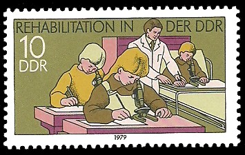 10 Pf Briefmarke: Rehabilitation in der DDR, Bildung