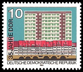 10 Pf Briefmarke: 35 Jahre DDR, Wohngebäude
