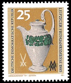 25 Pf Briefmarke: Leipziger Frühjahrsmesse 1985, Kanne mit Weinlaubdekor 25 Pf Briefmarke: Leipziger Frühjahrsmesse 1985, Kanne mit Weinlaubdekor