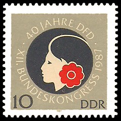 10 Pf Briefmarke: 40 Jahre DFD