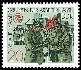 20 Pf Briefmarke: 35 Jahre Kampfgruppen, Waffenübergabe