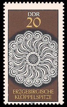 20 Pf Briefmarke: Erzgebirgische Klöppelspitze 20 Pf Briefmarke: Erzgebirgische Klöppelspitze