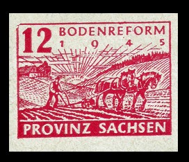 12 Pf Briefmarke: Bodenreform, Pflügender Bauer 12 Pf Briefmarke: Bodenreform, Pflügender Bauer