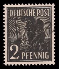 2 Pf Briefmarke: Freimarken II. Kontrollratsausgabe, Pflanzer - mit Aufdruck Bezirksstempel 2 Pf Briefmarke: Freimarken II. Kontrollratsausgabe, Pflanzer - mit Aufdruck Bezirksstempel