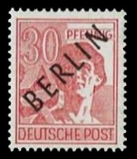 30 Pf Briefmarke: Gemeinschaftsausgabe der alliierten Besetzung mit schwarzem BERLIN Aufdruck, Freimarke